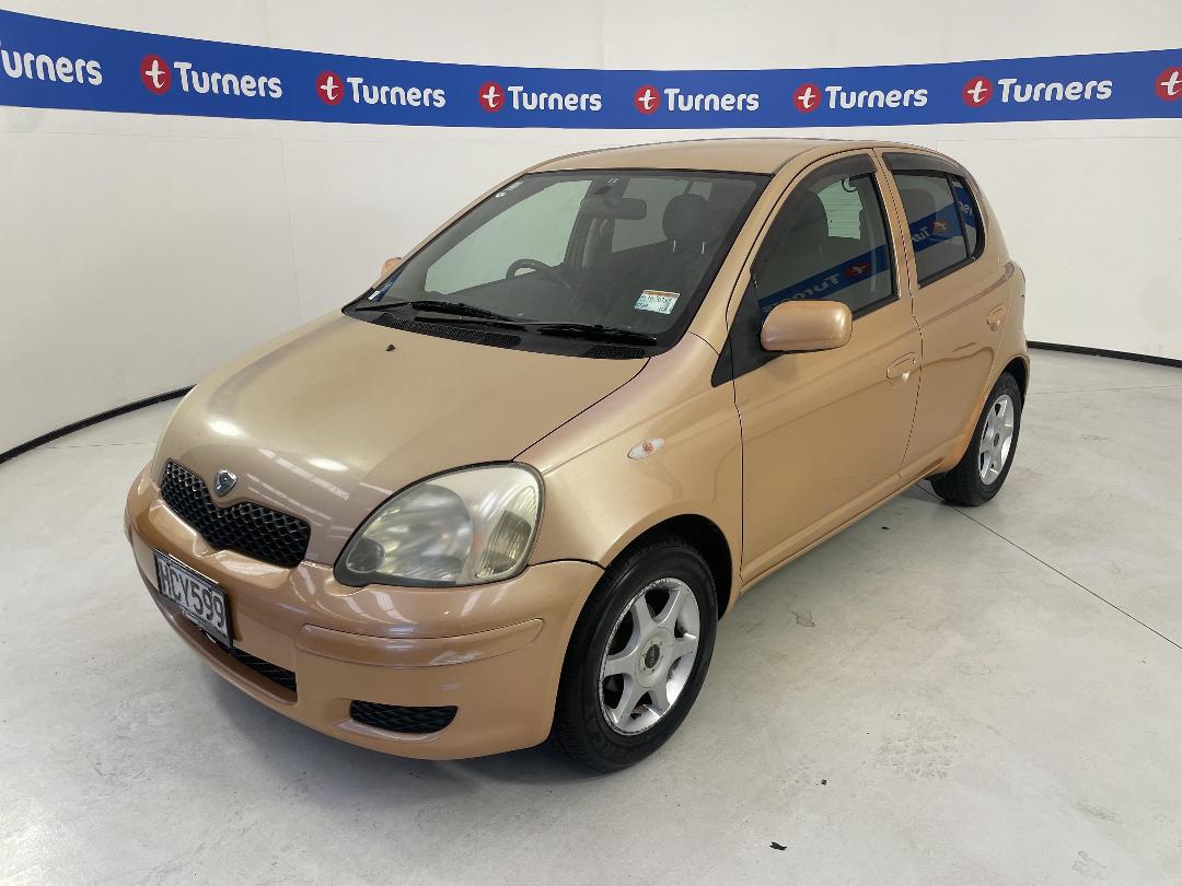 Photo '4' of Toyota Vitz