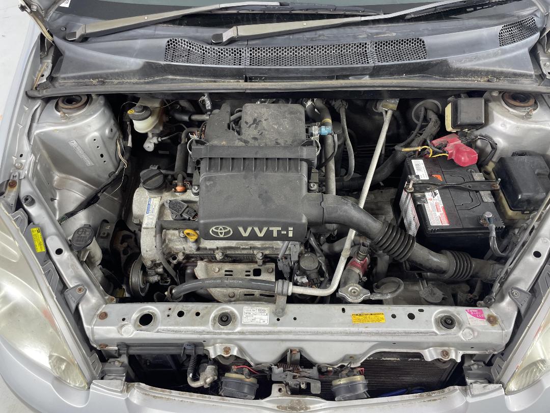 Photo '13' of Toyota Vitz