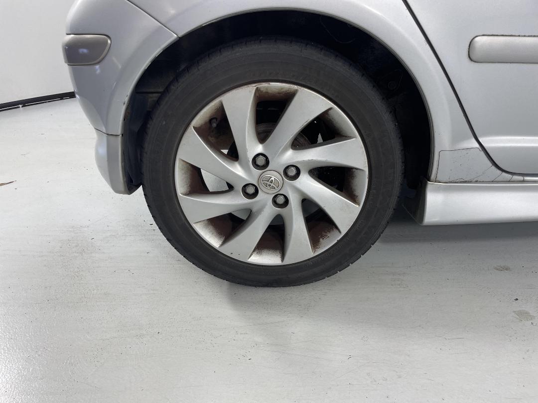 Photo '12' of Toyota Vitz