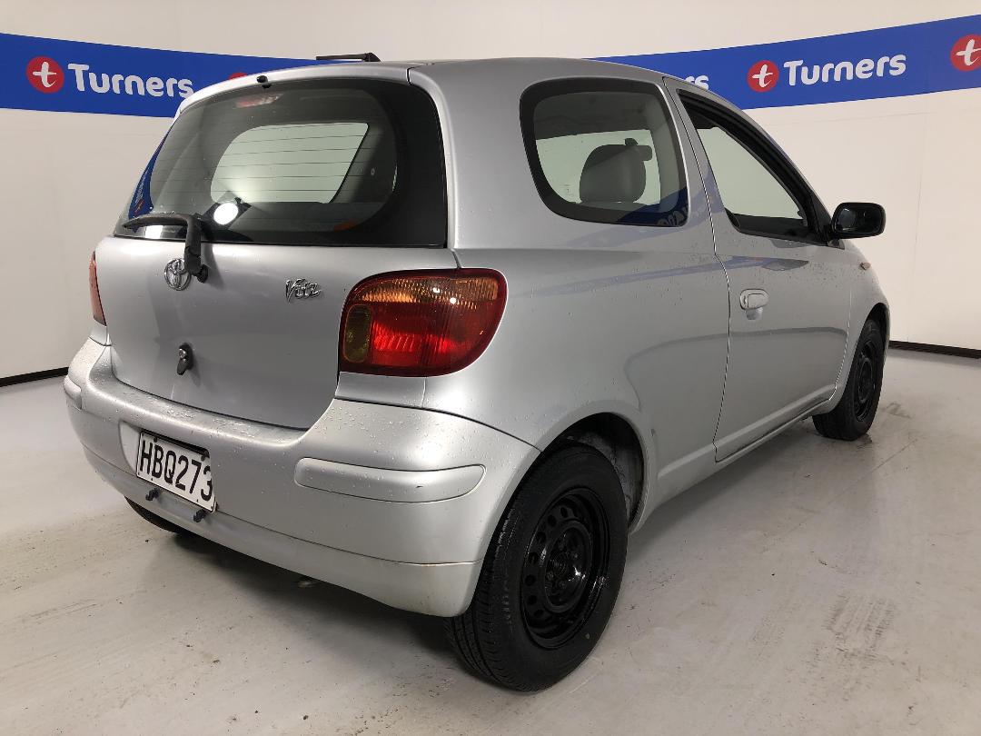 Photo '7' of Toyota Vitz