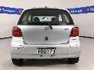 Thumbnail '6' of Toyota Vitz