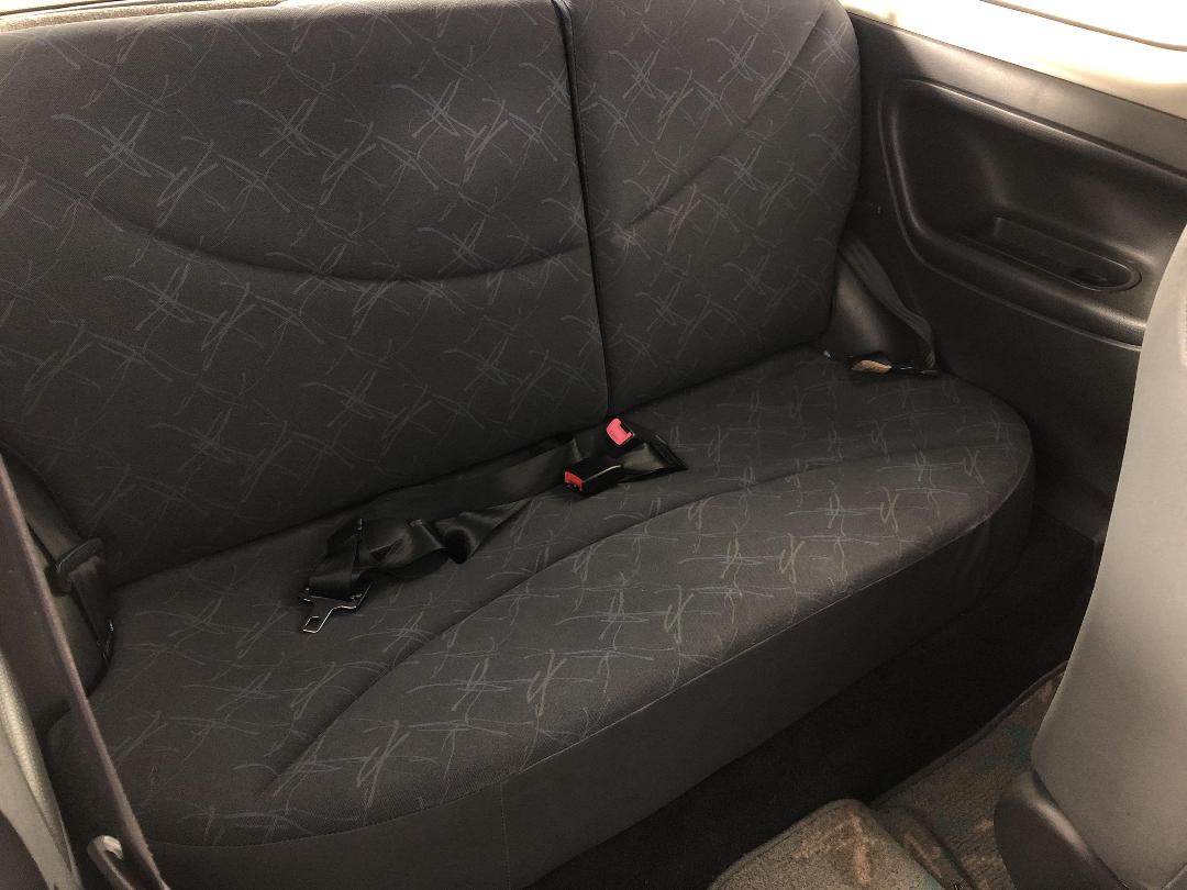 Photo '19' of Toyota Vitz