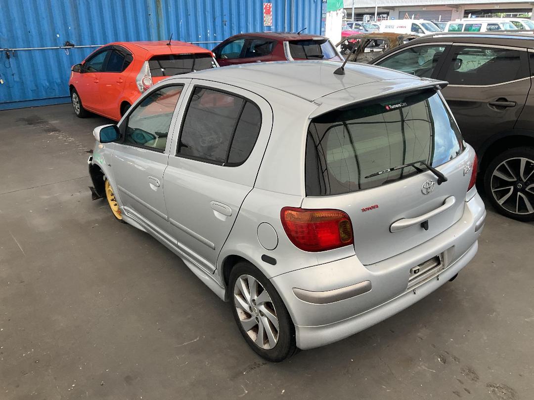 Photo '9' of Toyota Vitz