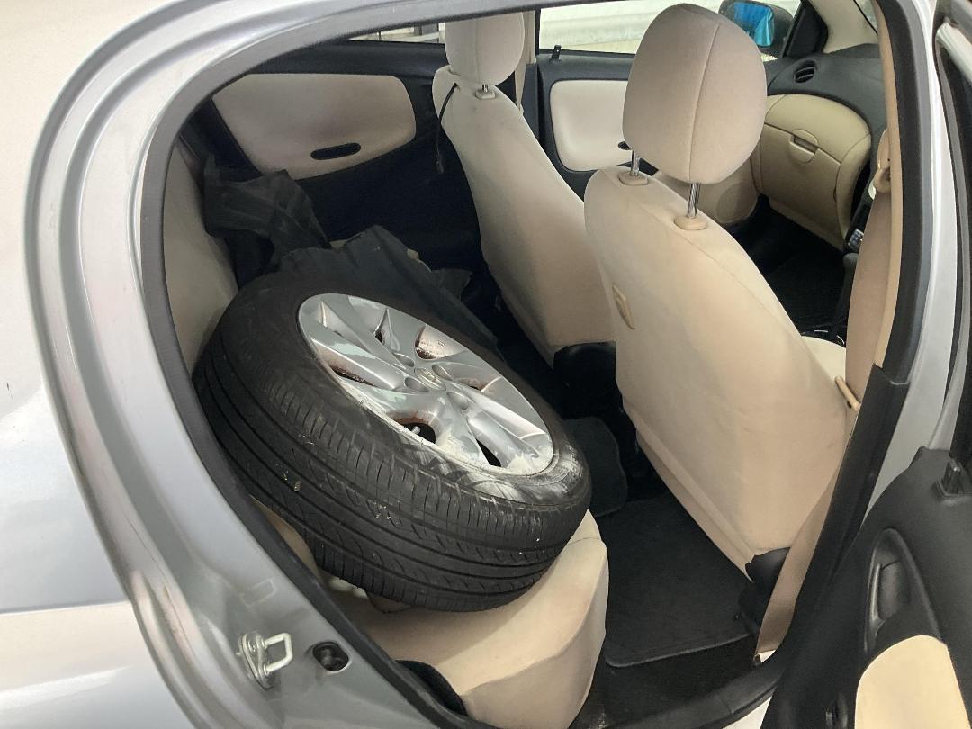 Photo '20' of Toyota Vitz