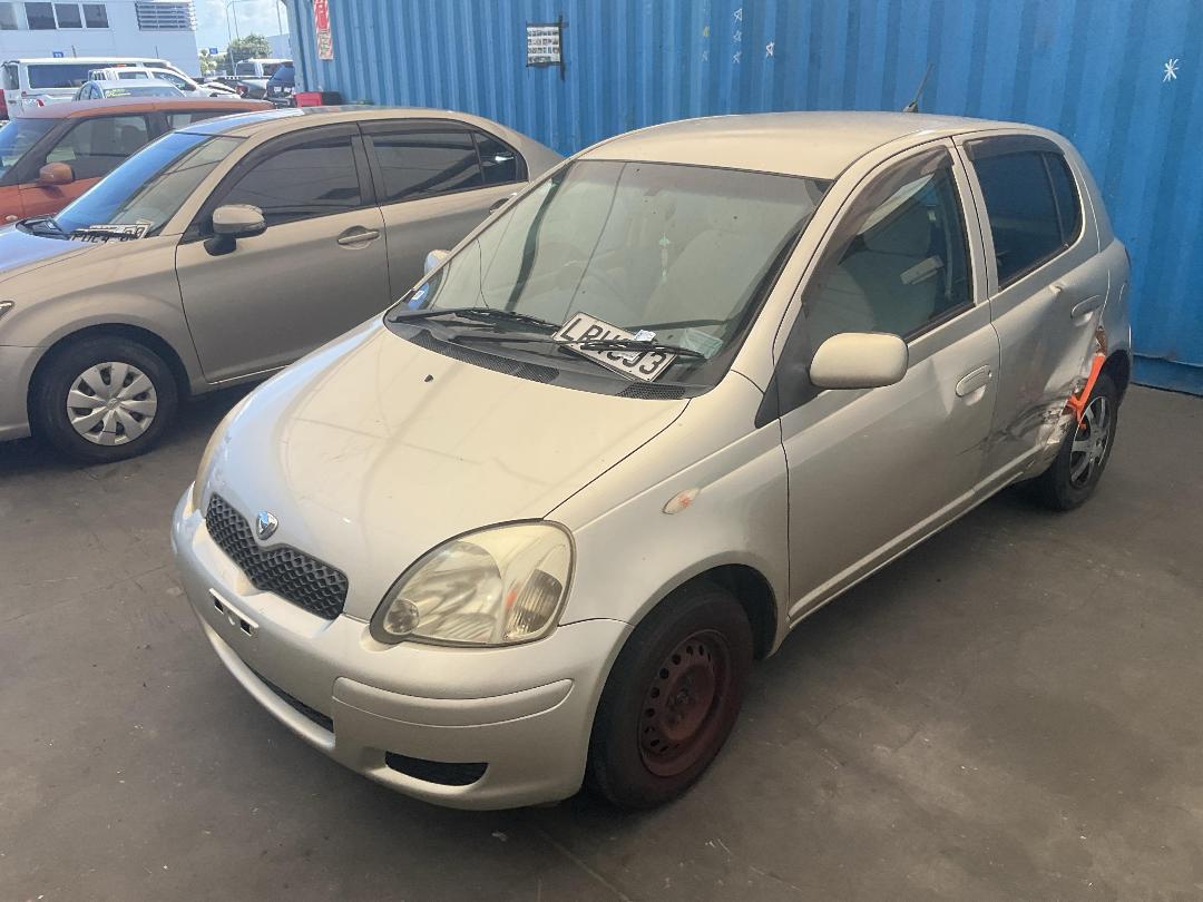 Photo '6' of Toyota Vitz