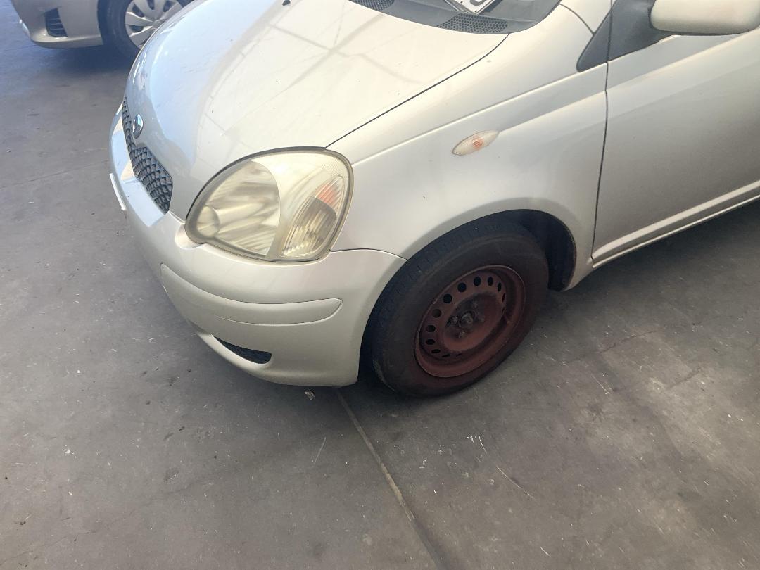 Photo '7' of Toyota Vitz