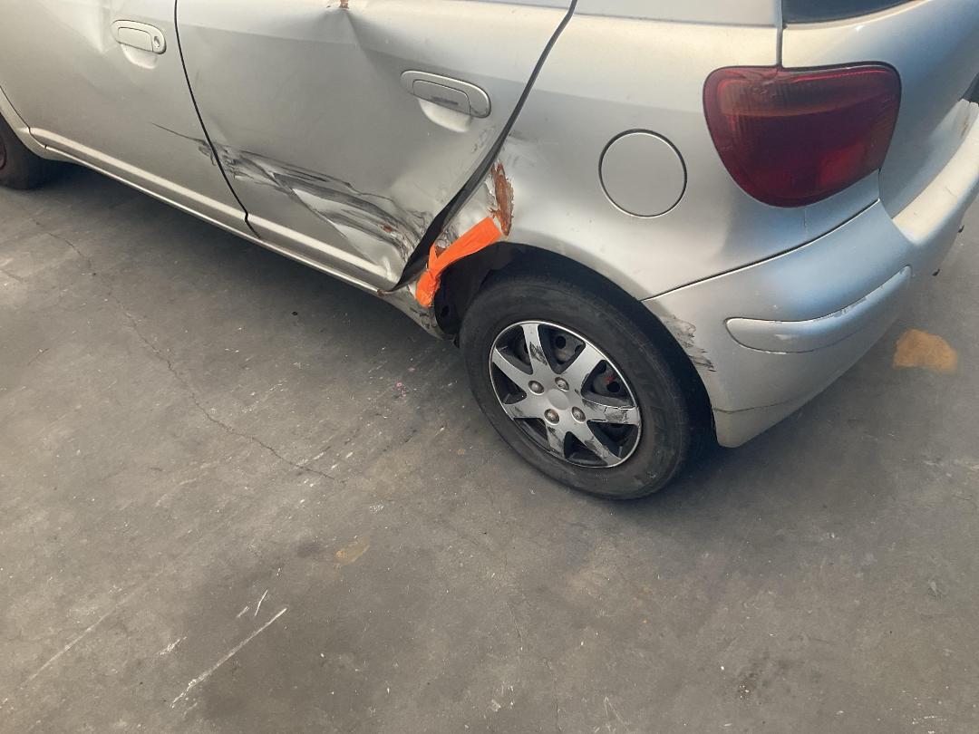 Photo '11' of Toyota Vitz