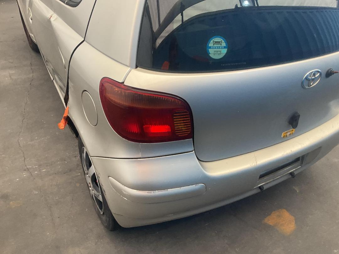 Photo '12' of Toyota Vitz