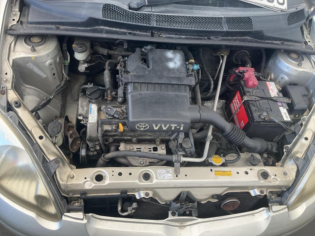 Photo '17' of Toyota Vitz