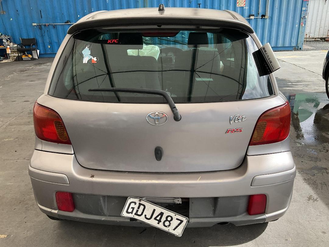 Photo '5' of Toyota Vitz