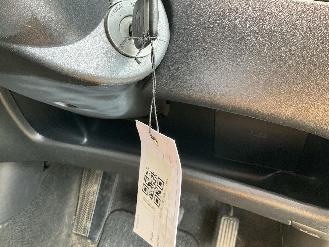 Photo '8' of Toyota Vitz