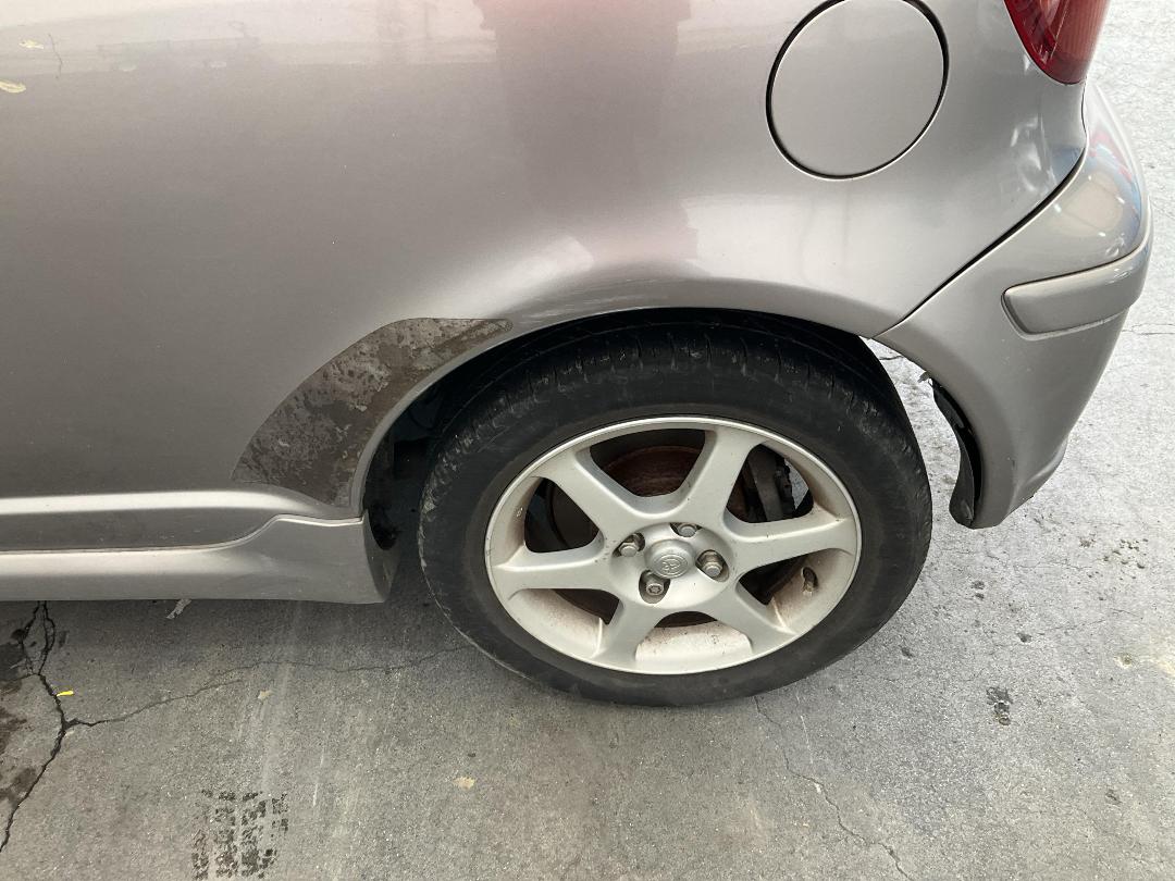 Photo '14' of Toyota Vitz