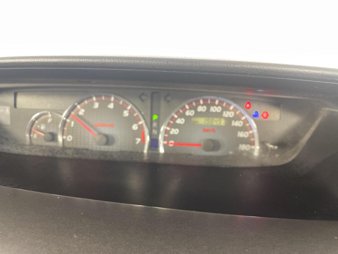 Photo '21' of Toyota Voxy