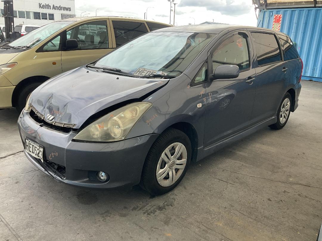 Photo '8' of Toyota Wish