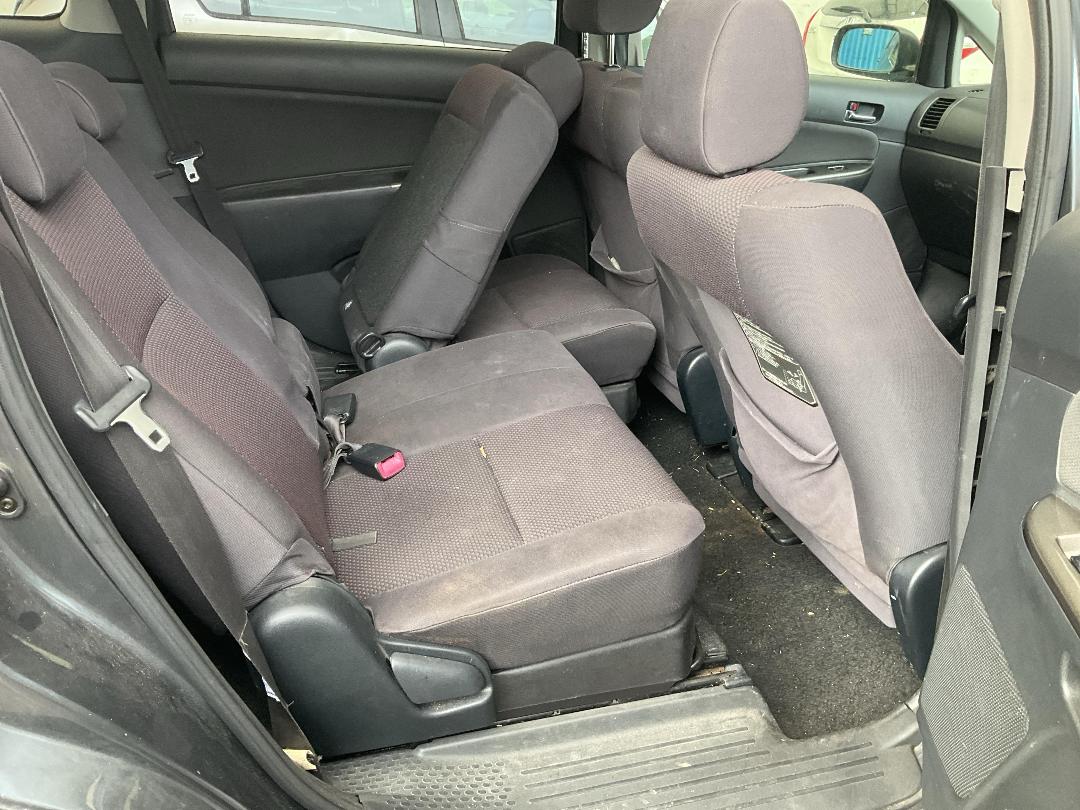 Photo '25' of Toyota Wish