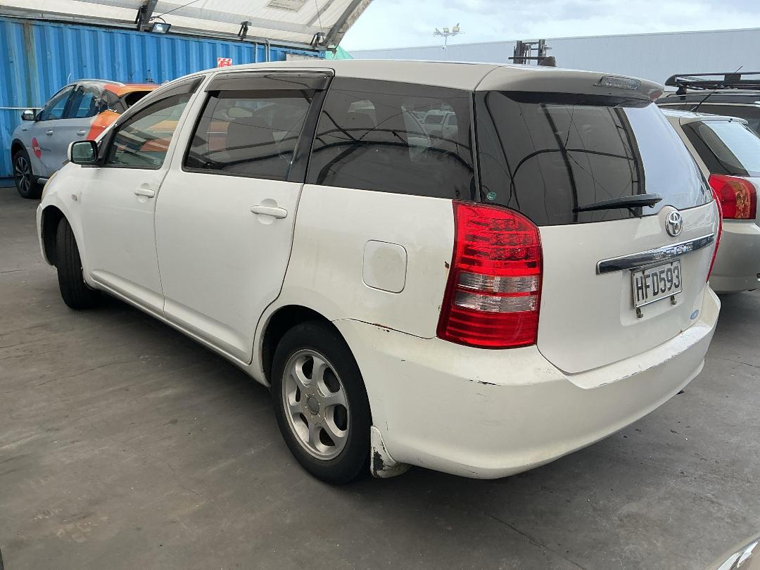 Photo '10' of Toyota Wish Photo '10' of Toyota Wish