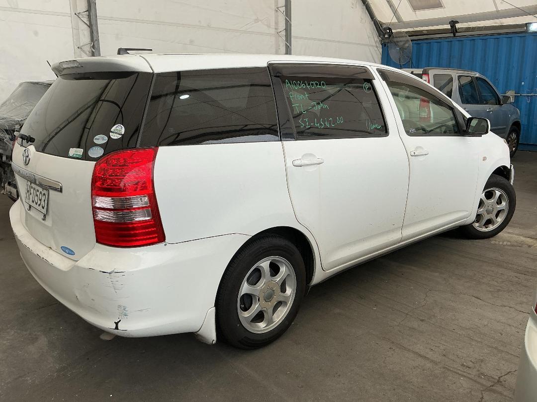 Photo '14' of Toyota Wish Photo '14' of Toyota Wish