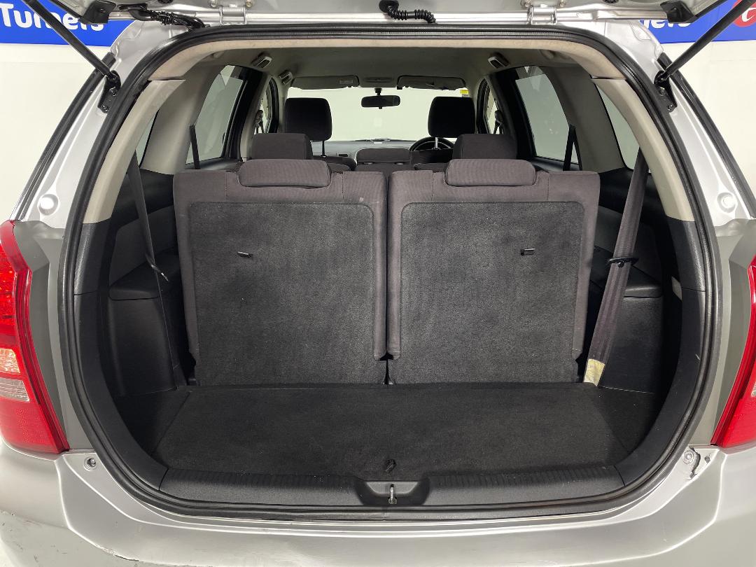 Photo '14' of Toyota Wish Photo '14' of Toyota Wish