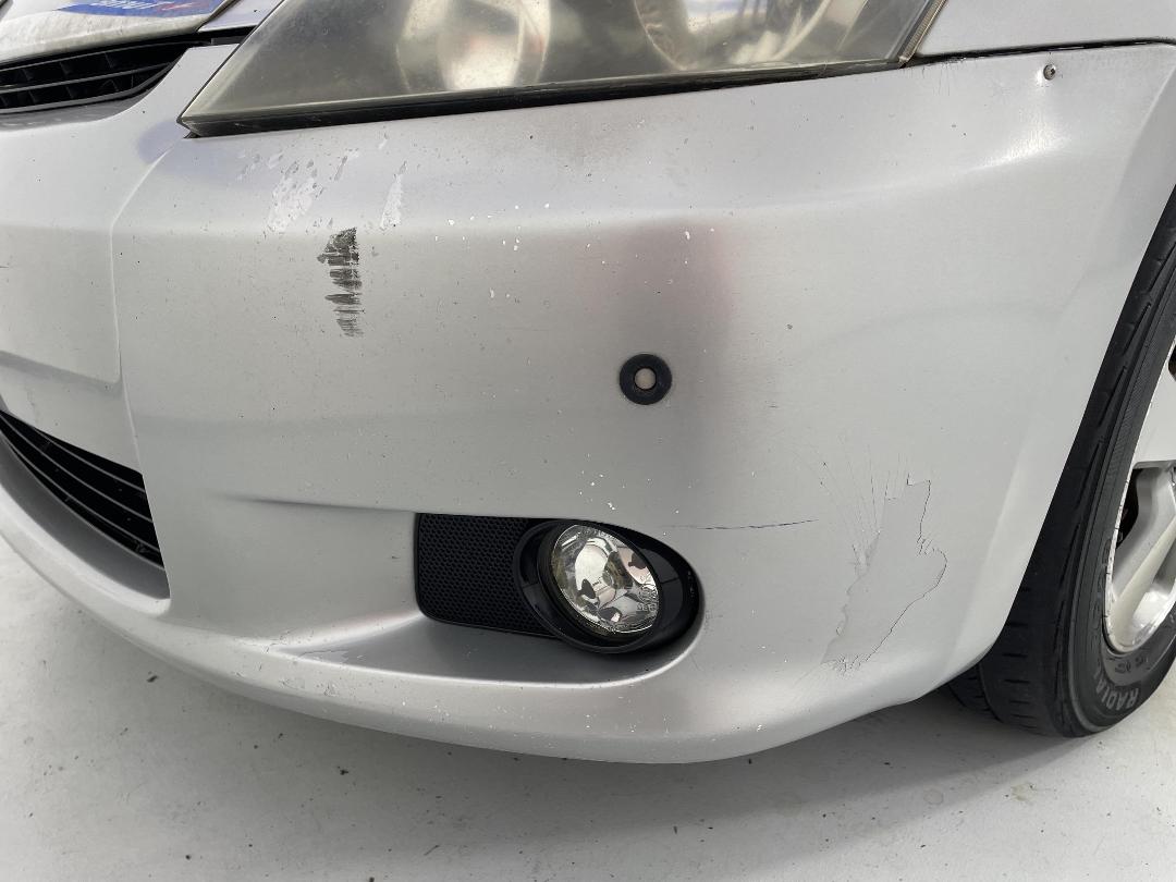 Photo '28' of Toyota Wish Photo '28' of Toyota Wish