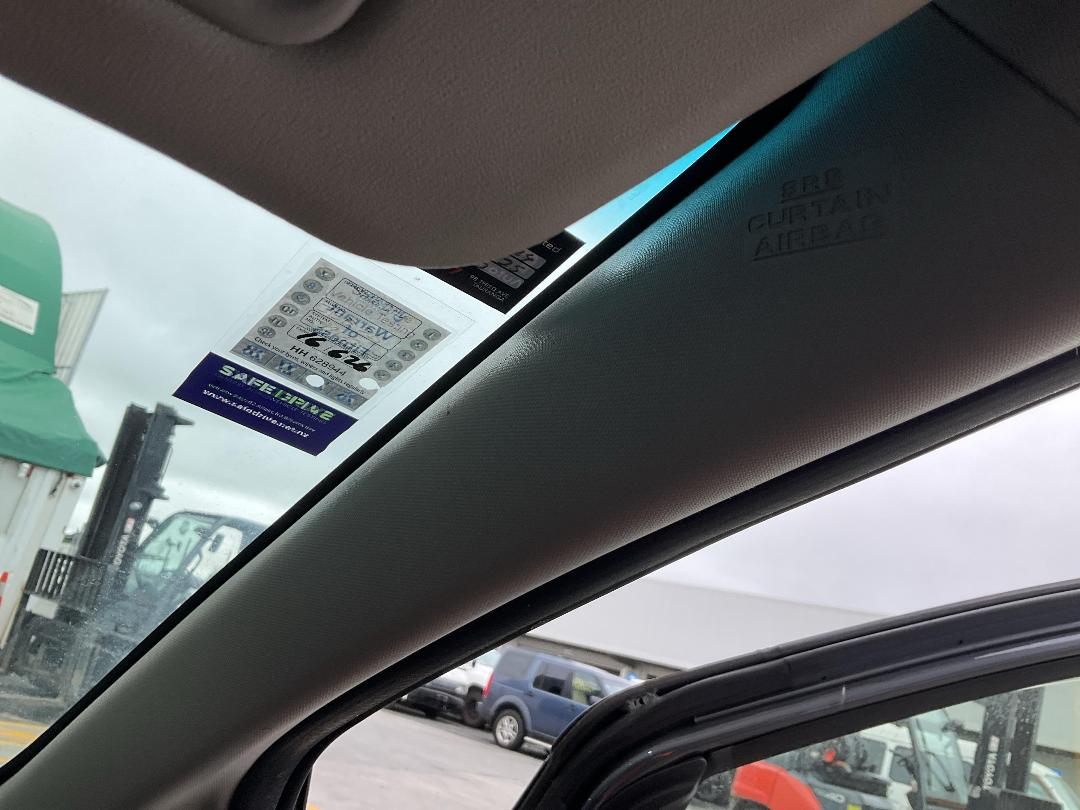 Photo '29' of Toyota Wish Photo '29' of Toyota Wish