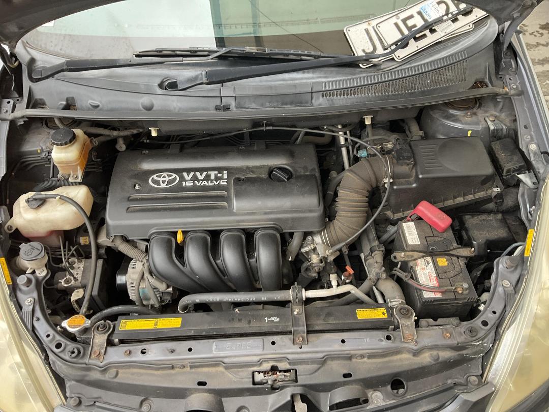 Photo '34' of Toyota Wish Photo '34' of Toyota Wish