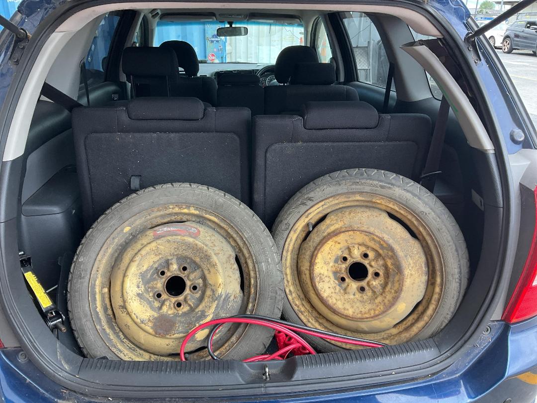 Photo '18' of Toyota Wish Photo '18' of Toyota Wish