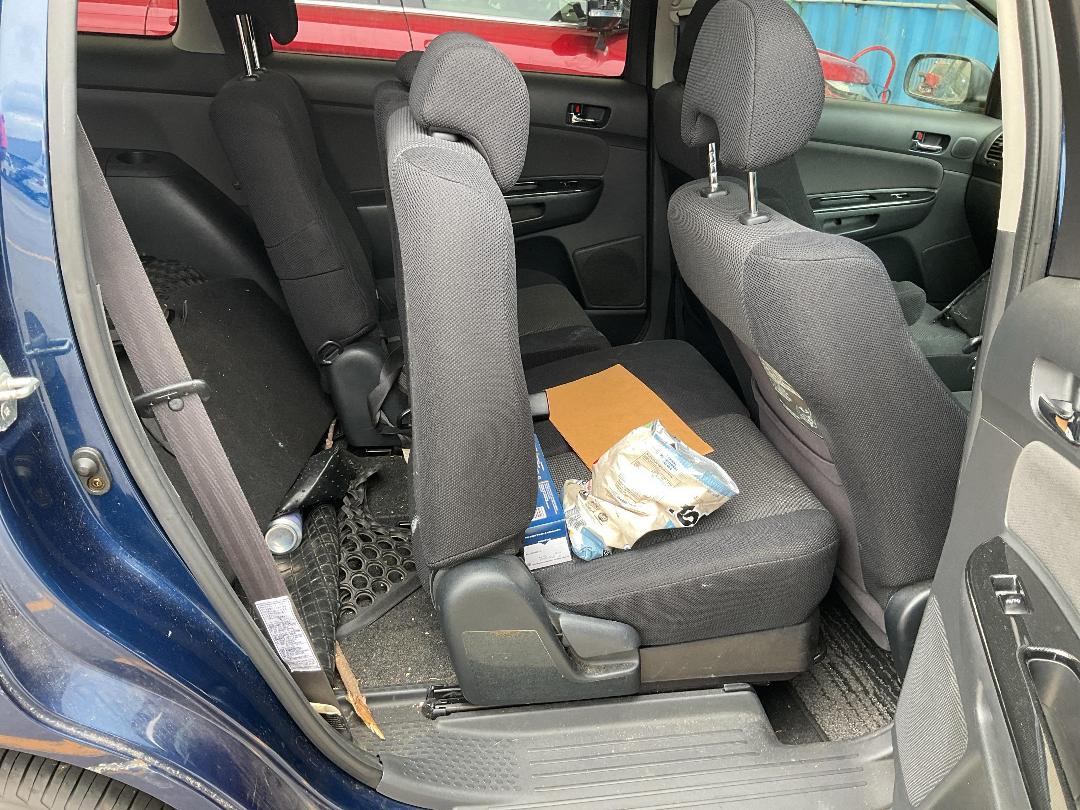 Photo '25' of Toyota Wish Photo '25' of Toyota Wish