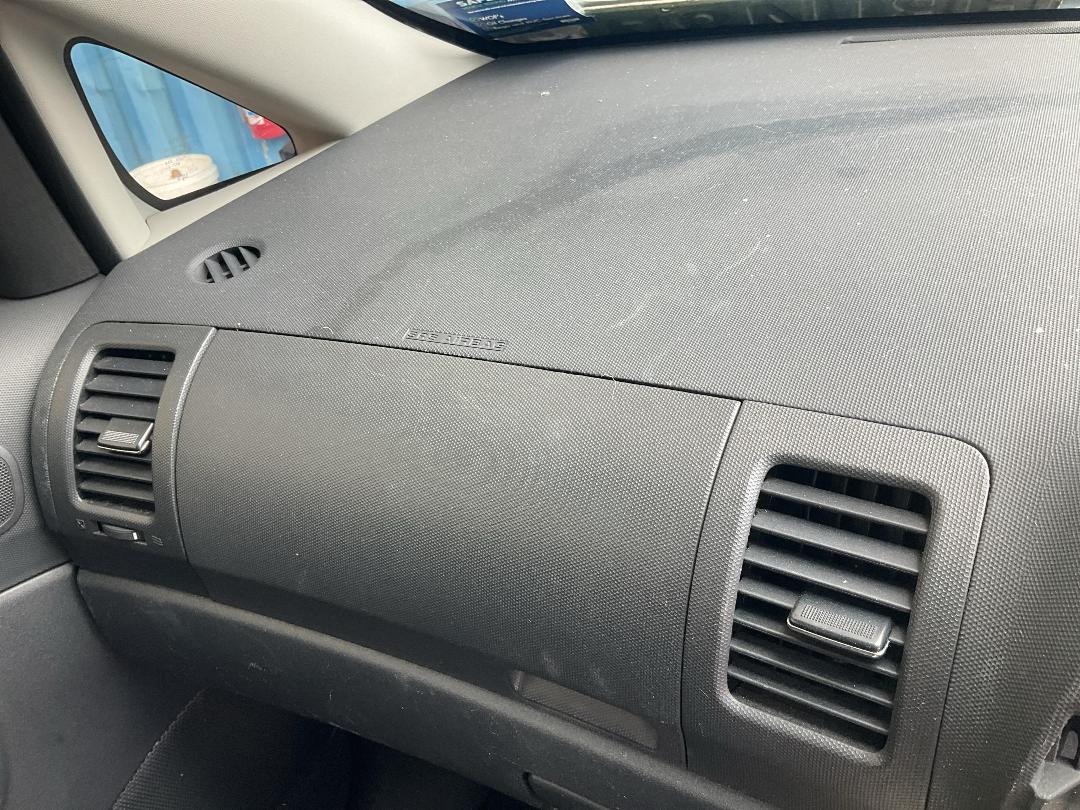 Photo '32' of Toyota Wish Photo '32' of Toyota Wish