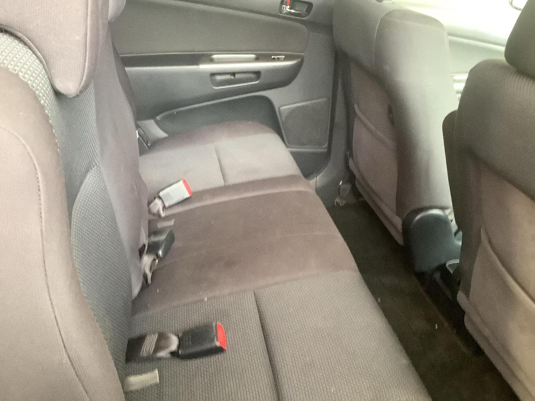 Photo '12' of Toyota Wish Photo '12' of Toyota Wish