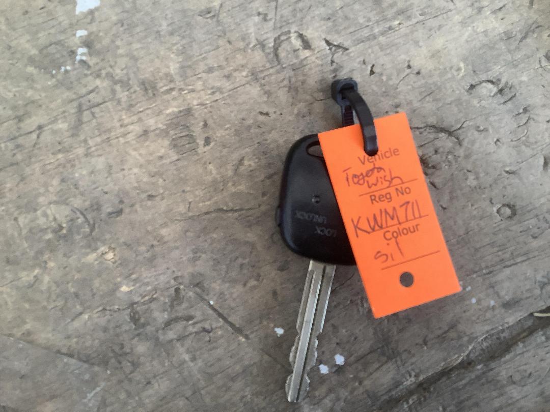 Photo '22' of Toyota Wish Photo '22' of Toyota Wish