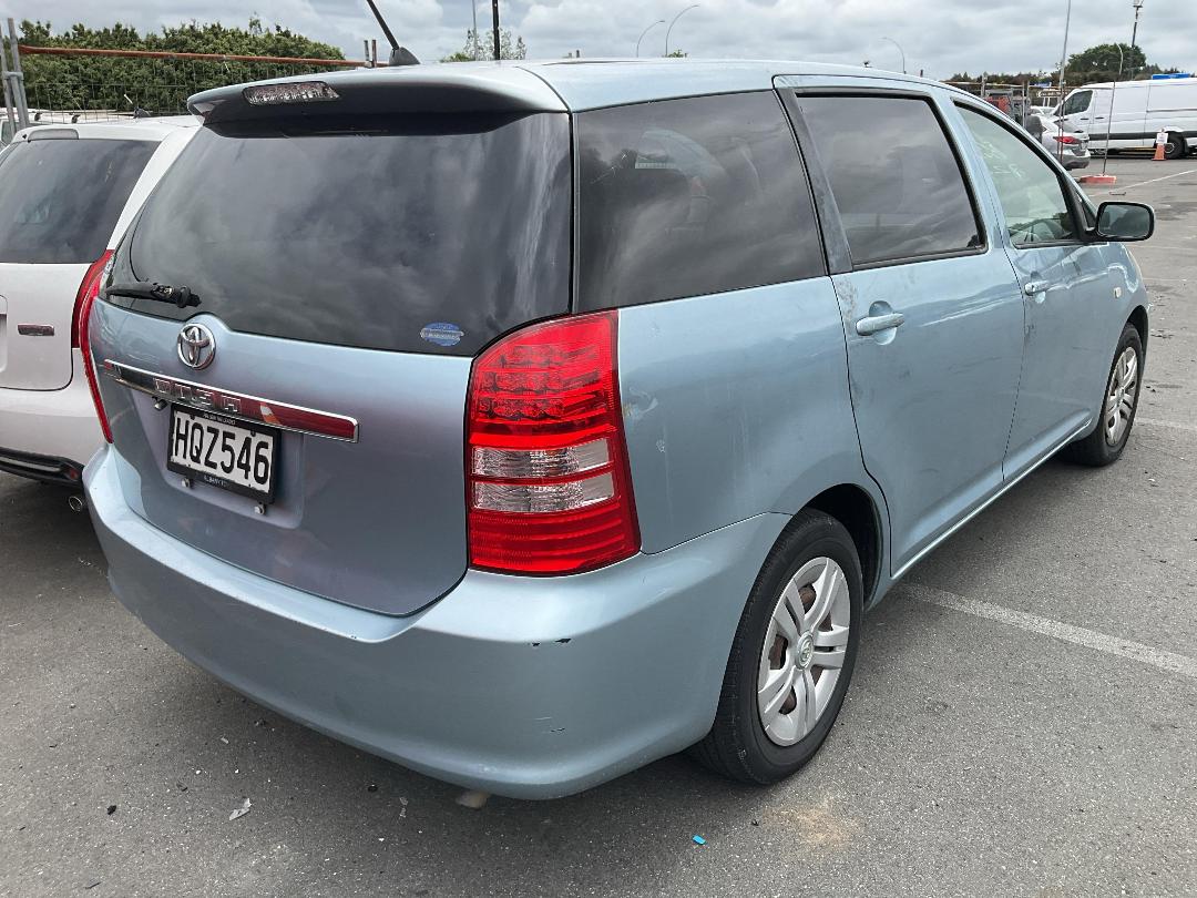 Photo '4' of Toyota Wish