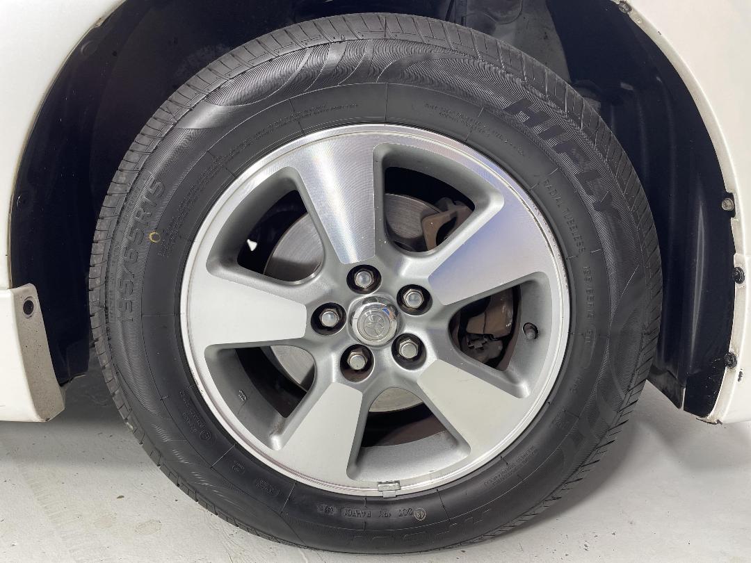 Photo '9' of Toyota Wish