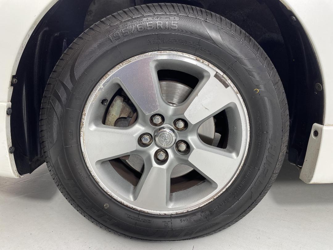 Photo '10' of Toyota Wish