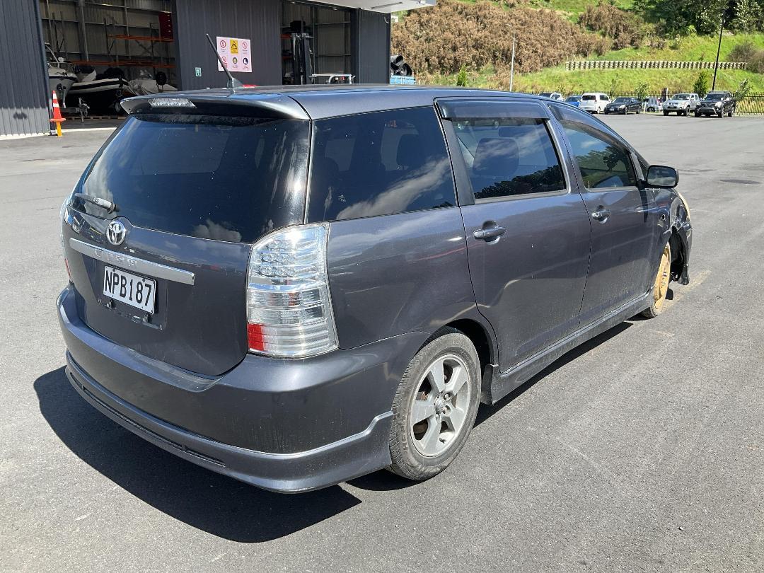 Photo '4' of Toyota Wish Photo '4' of Toyota Wish