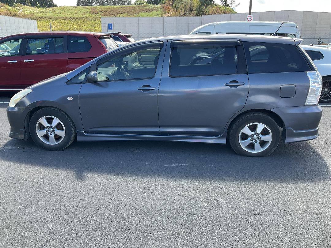 Photo '6' of Toyota Wish Photo '6' of Toyota Wish