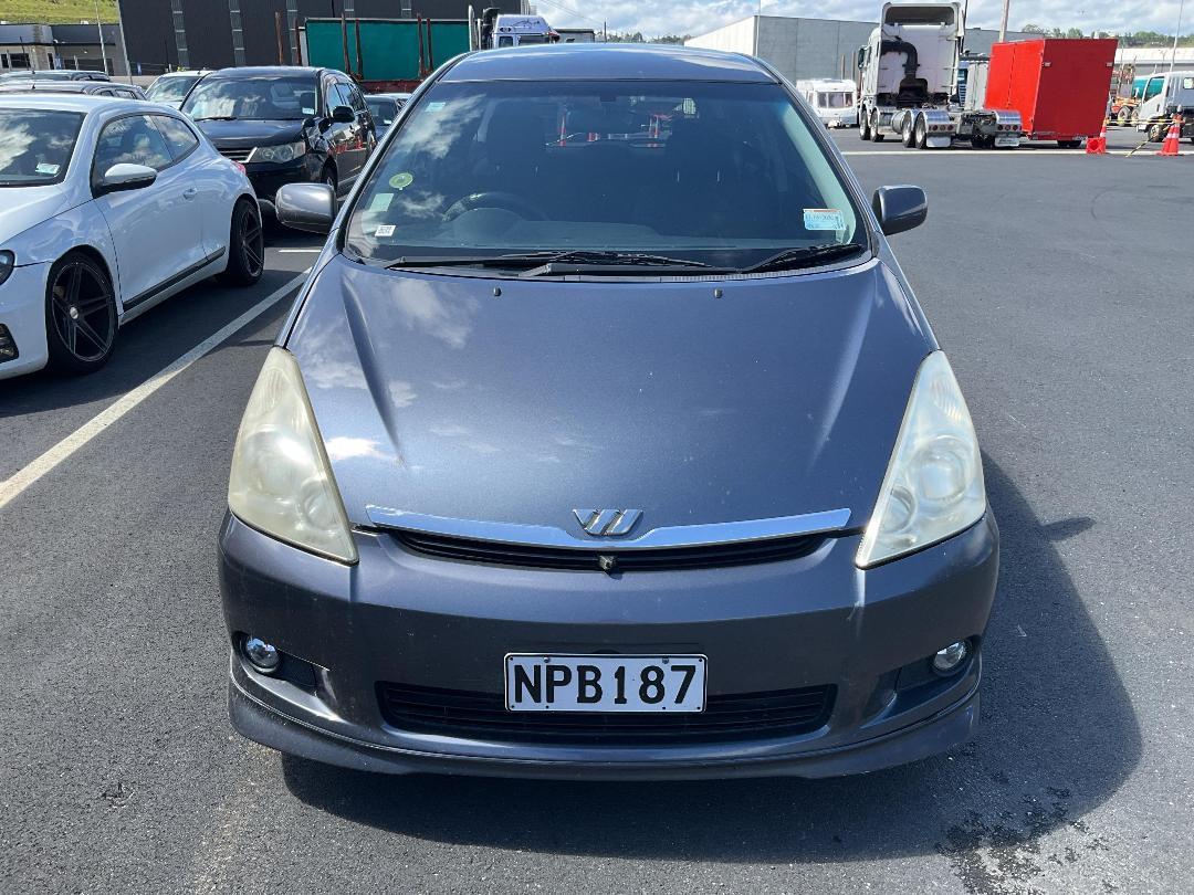 Photo '7' of Toyota Wish Photo '7' of Toyota Wish