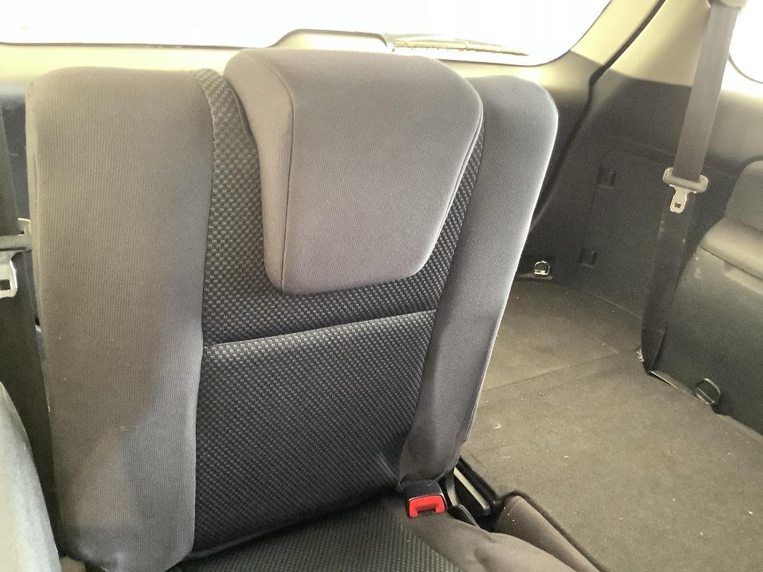 Photo '9' of Toyota Wish Photo '9' of Toyota Wish