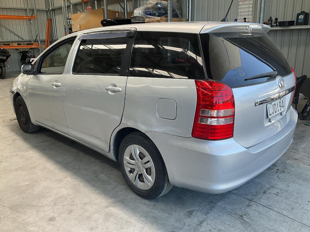 Photo '3' of Toyota Wish Photo '3' of Toyota Wish