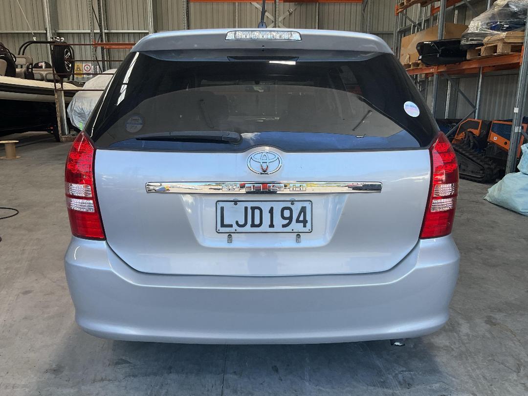 Photo '8' of Toyota Wish Photo '8' of Toyota Wish