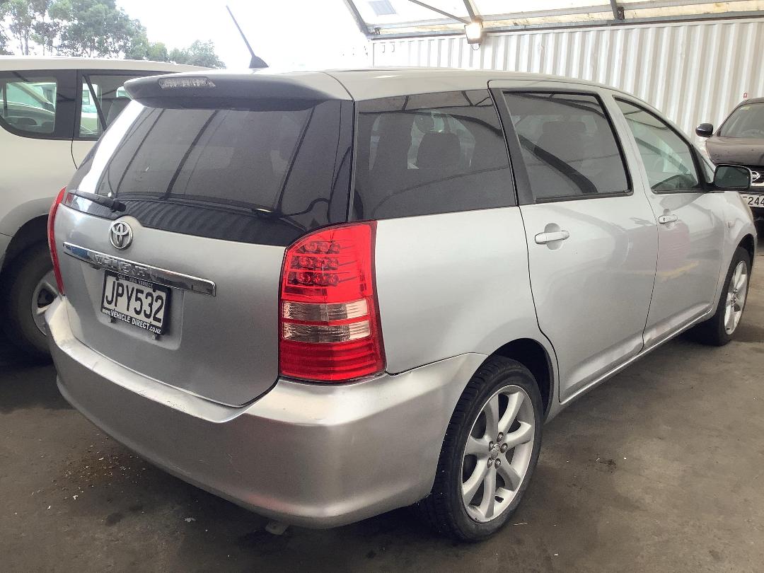 Photo '4' of Toyota Wish Photo '4' of Toyota Wish