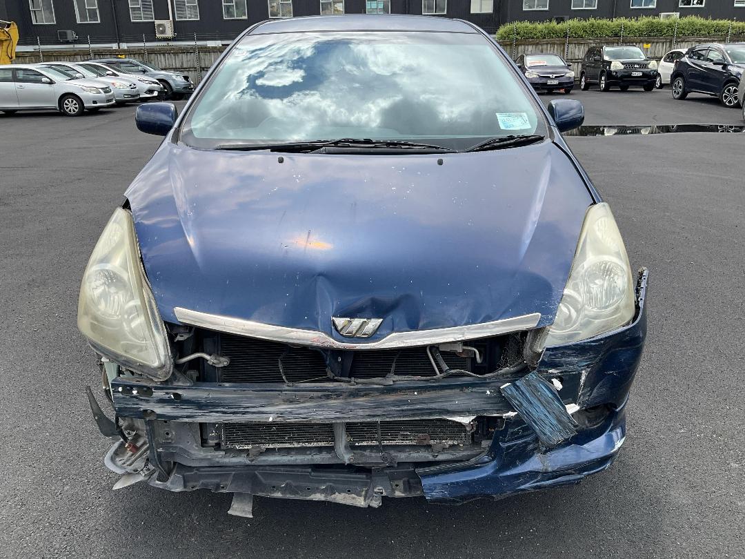 Photo '2' of Toyota Wish Photo '2' of Toyota Wish