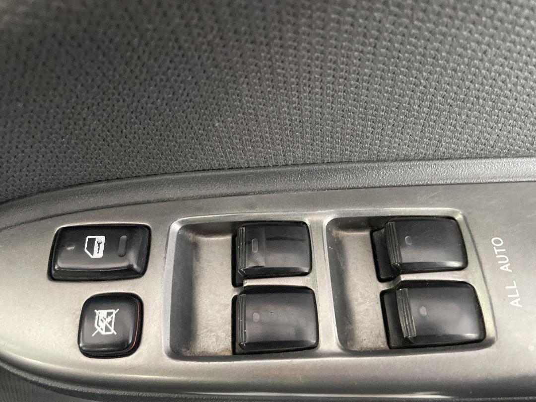 Photo '23' of Toyota Wish Photo '23' of Toyota Wish