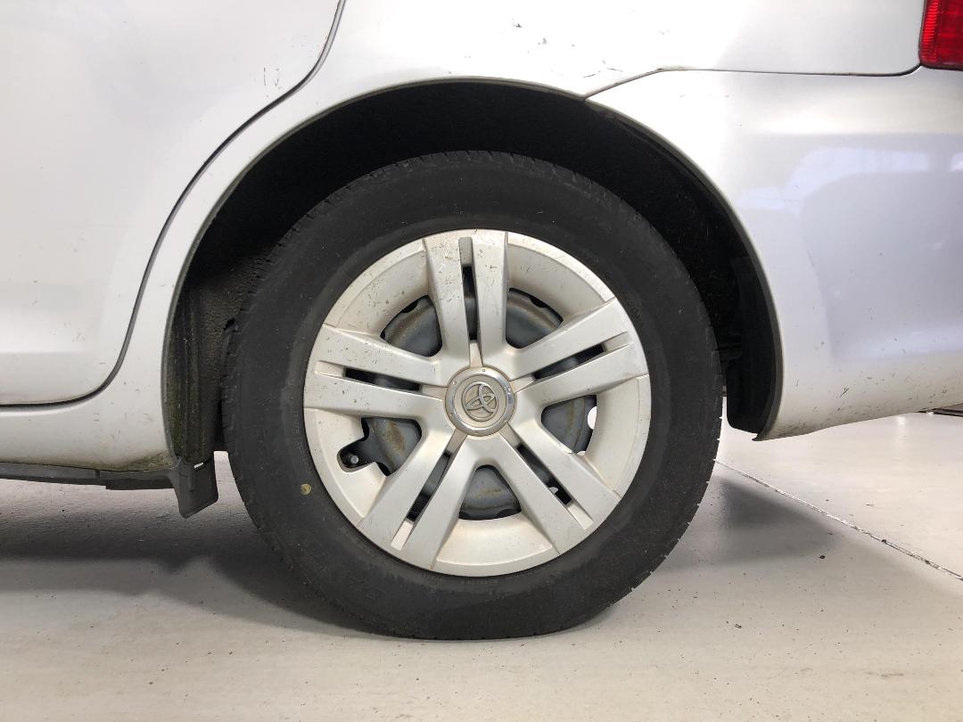 Photo '11' of Toyota Wish