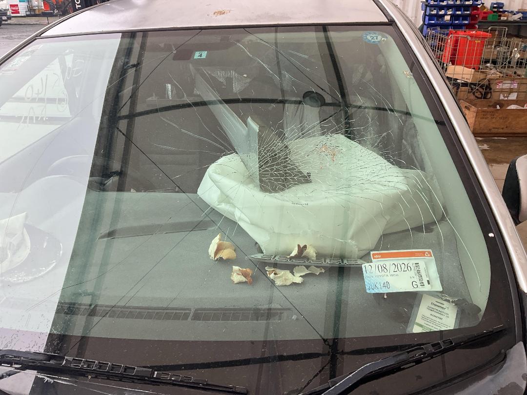 Photo '15' of Toyota Wish Photo '15' of Toyota Wish