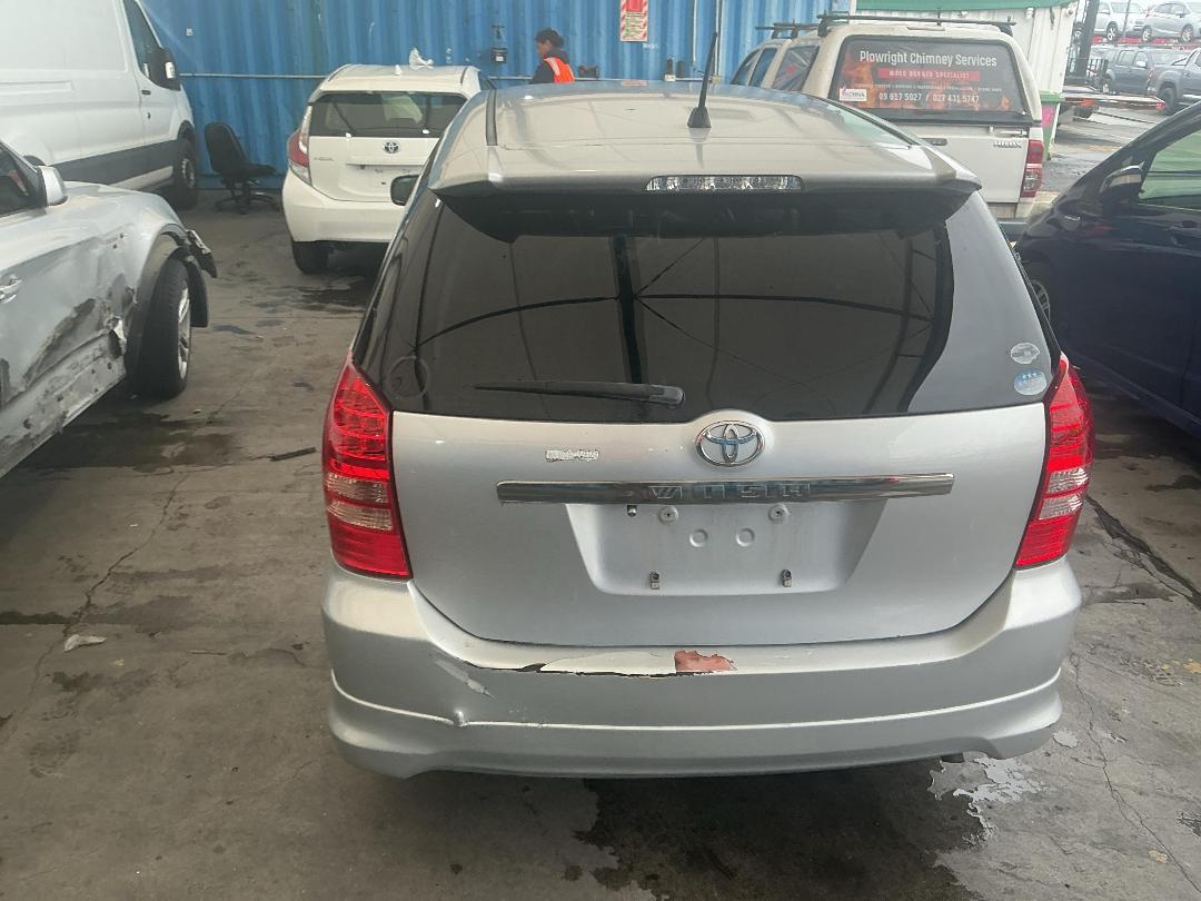 Photo '11' of Toyota Wish