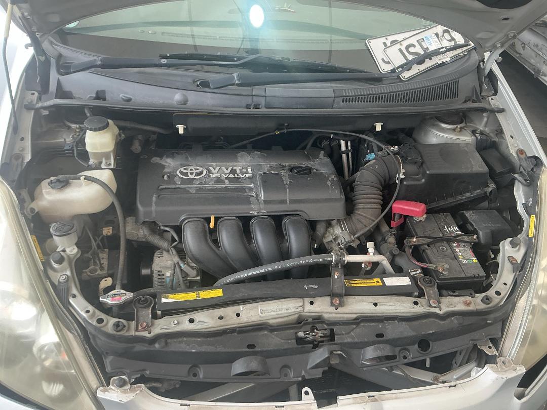 Photo '15' of Toyota Wish