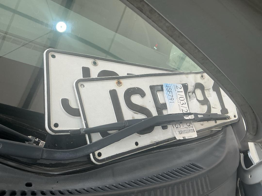 Photo '24' of Toyota Wish