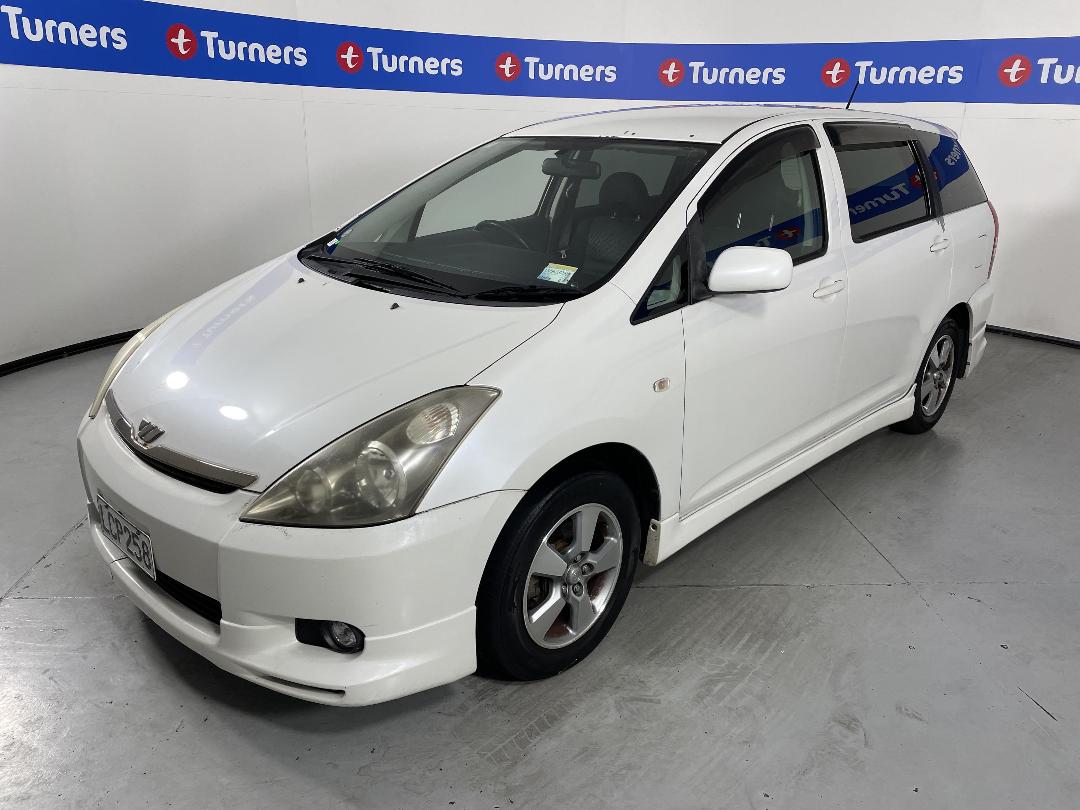 Photo '4' of Toyota Wish