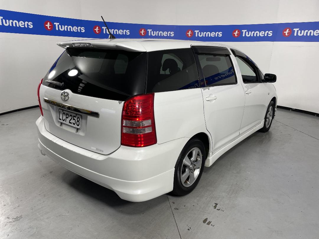 Photo '7' of Toyota Wish