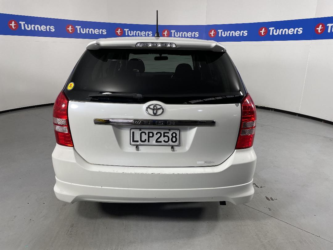 Photo '6' of Toyota Wish